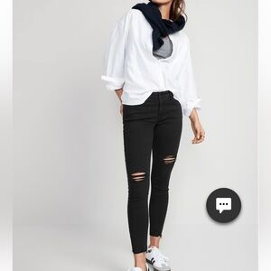 Old Navy Black Distressed Rockstar Women’s Skinny Jeans